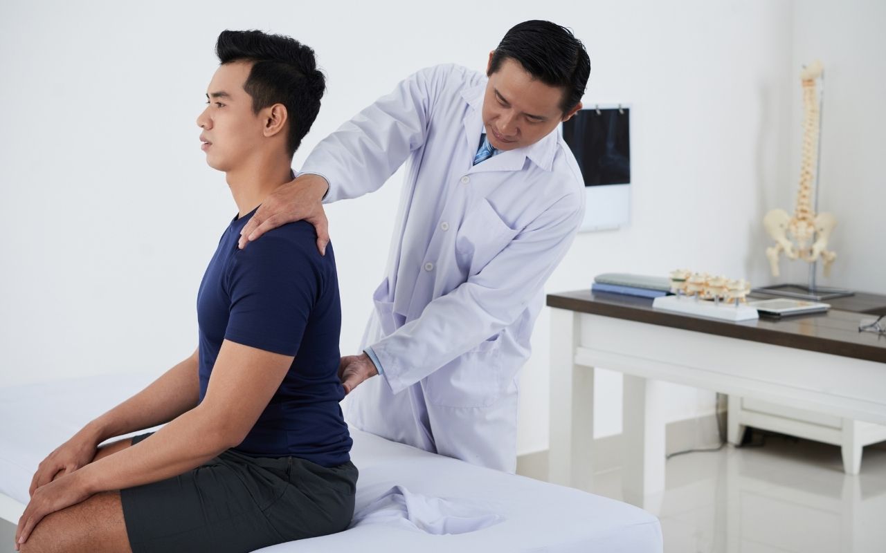 5+ Bài tập vật lý trị liệu thoái hóa cột sống giúp giảm đau, phục hồi vận động tại nhà