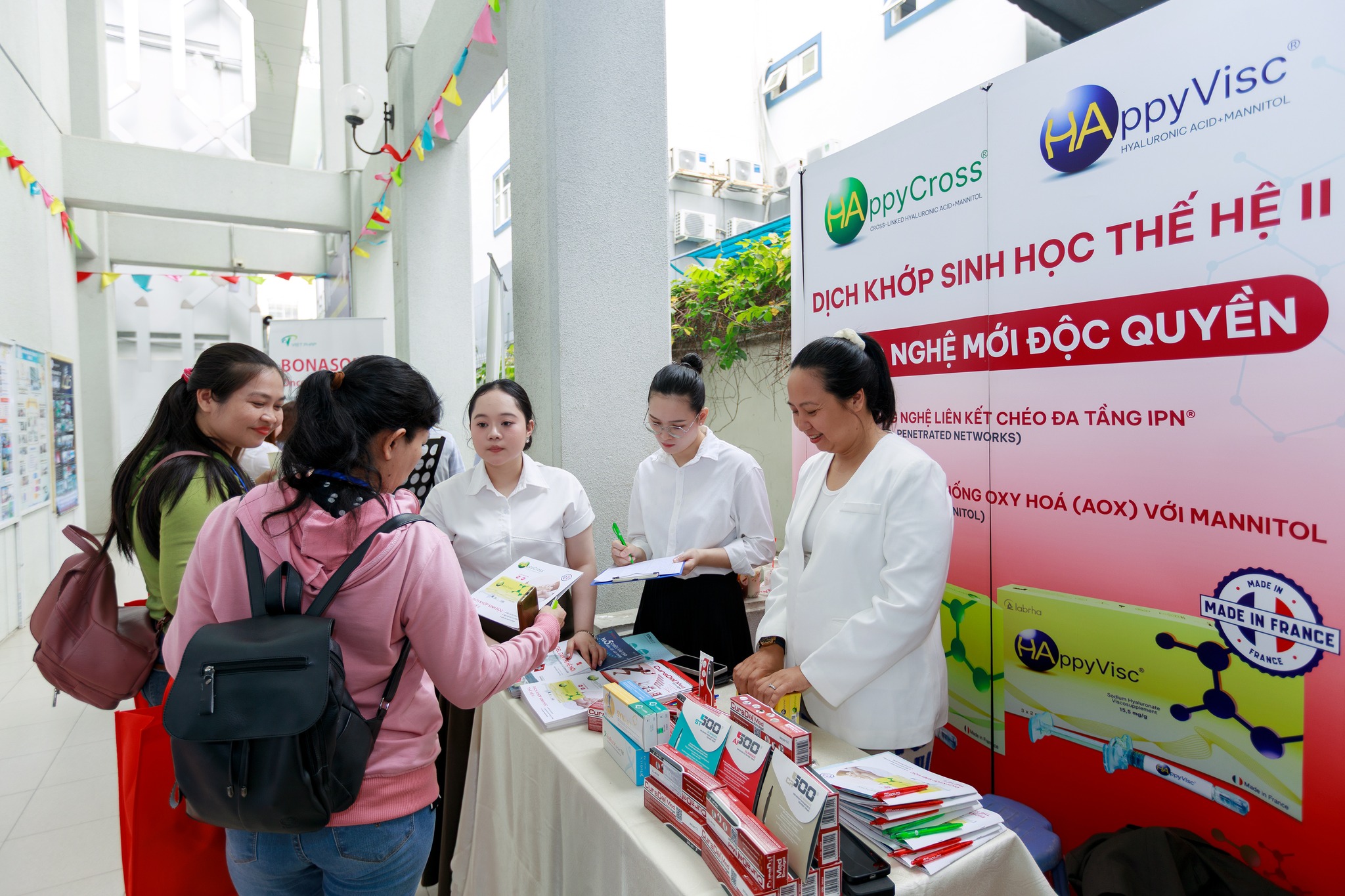 OMNIARCH CÙNG LAN TỎA GIÁ TRỊ KHOA HỌC TẠI KHÓA ĐÀO TẠO LIÊN TỤC (CME) CƠ XƯƠNG KHỚP 2025 TẠI THÀNH PHỐ HỒ CHÍ MINH