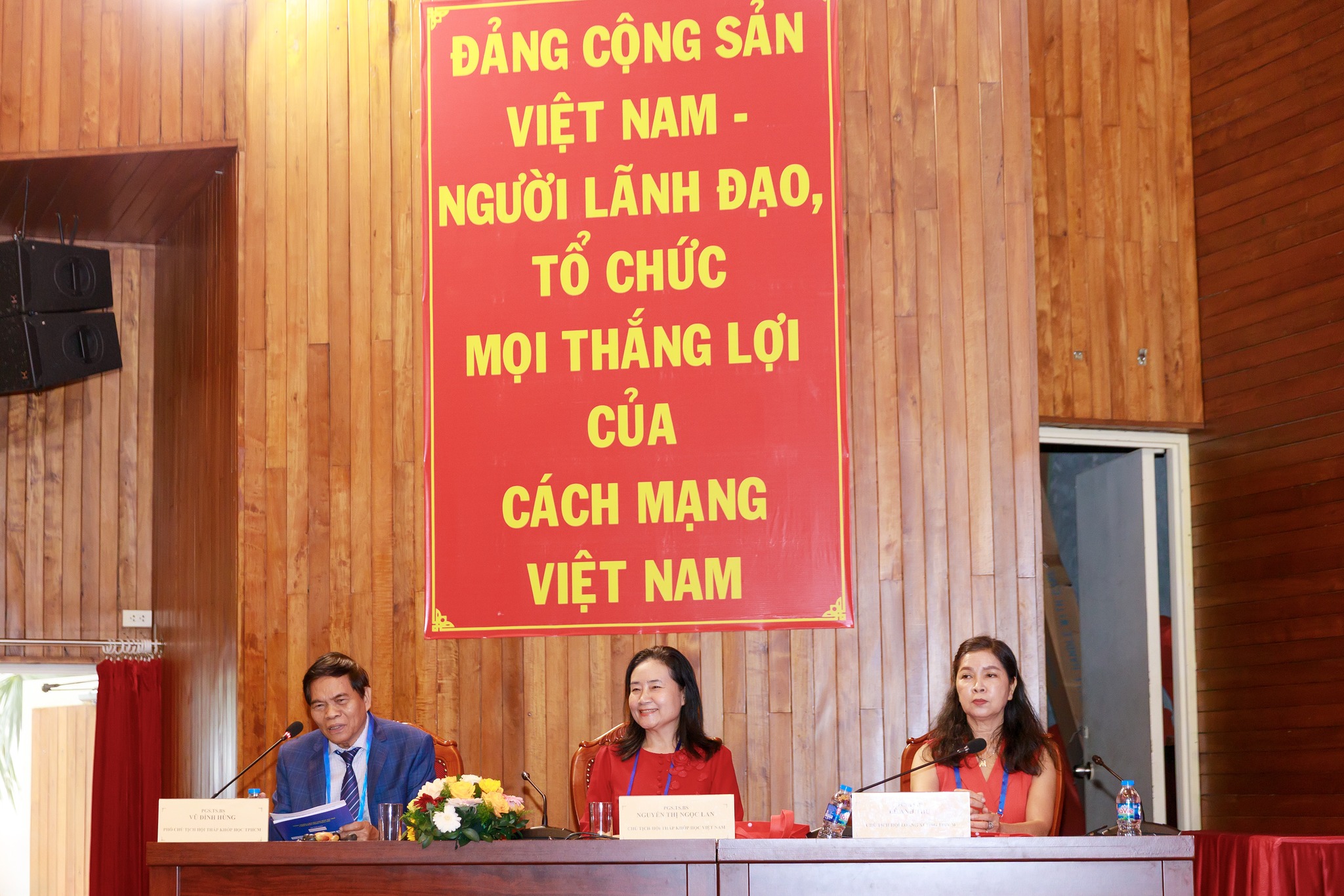 OMNIARCH CÙNG LAN TỎA GIÁ TRỊ KHOA HỌC TẠI KHÓA ĐÀO TẠO LIÊN TỤC (CME) CƠ XƯƠNG KHỚP 2025 TẠI THÀNH PHỐ HỒ CHÍ MINH